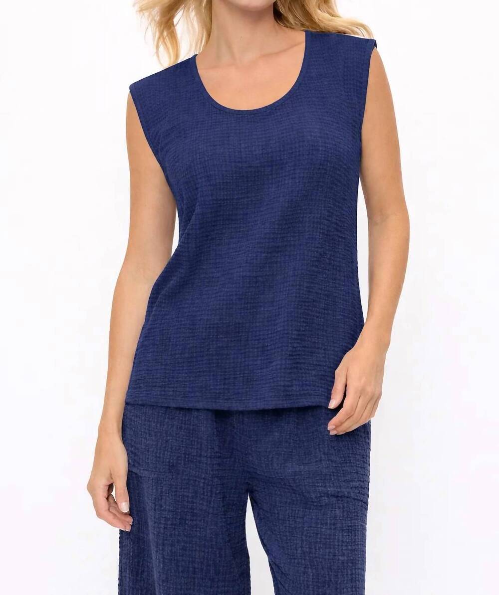 NEW STORYLINE COLLECTION bubble gauze tank in navy